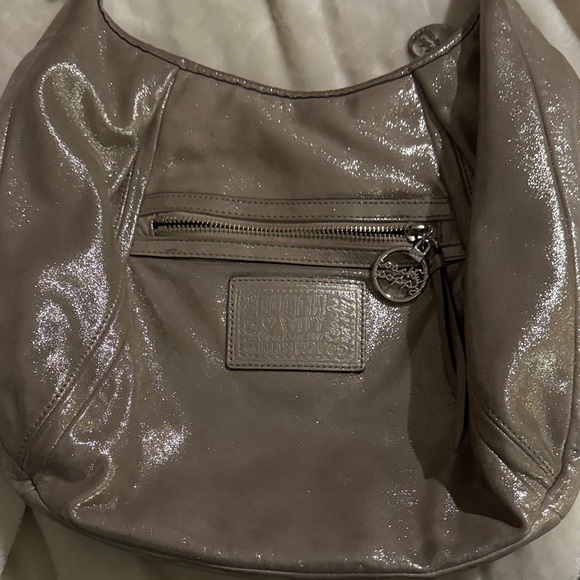 Coach Poppy Gold sparkling Bag‎ purse. EUC. Shiny with lots of room - Picture 5 of 7